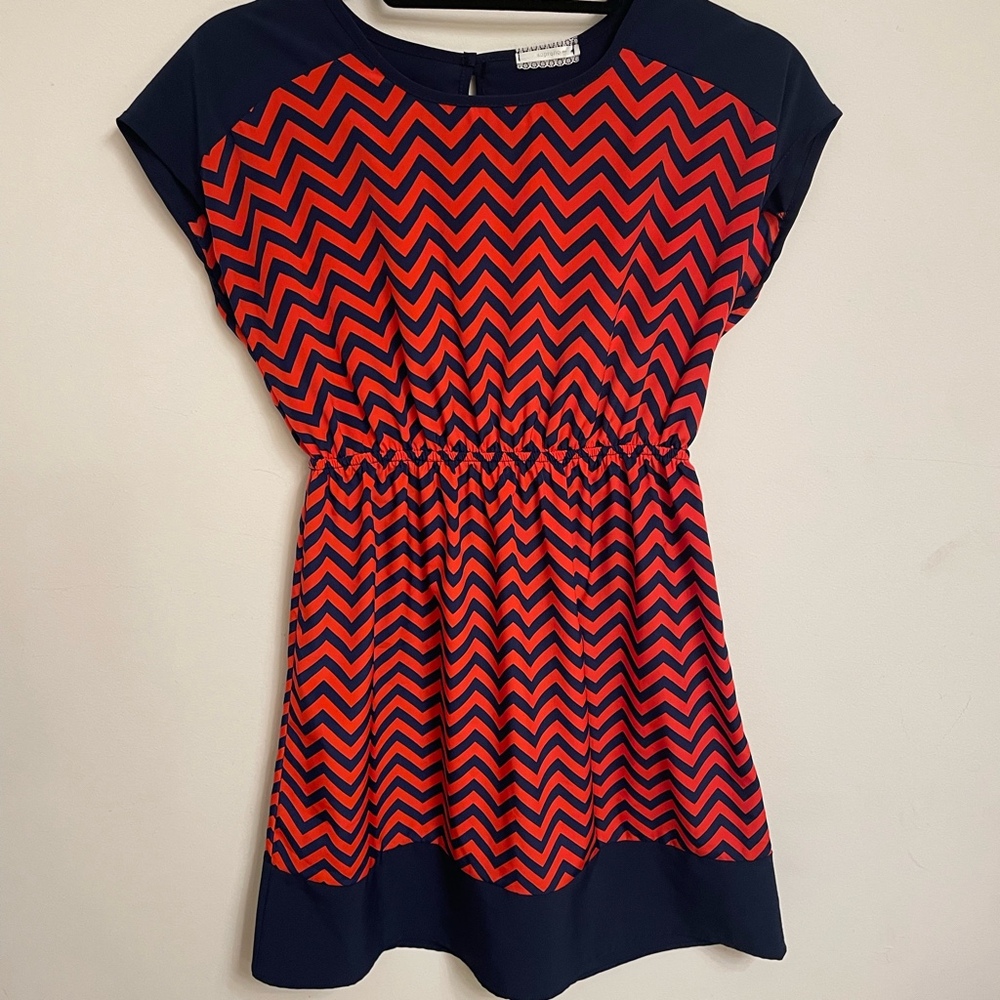 Soprano Dress Size L